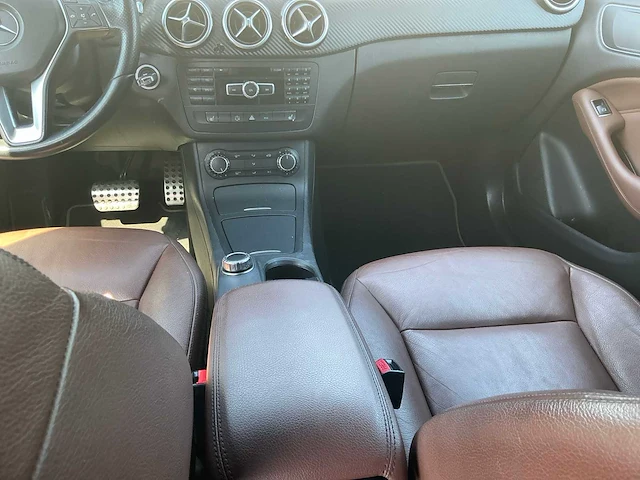 2012 mercedes-benz b-klasse b200 personenauto - afbeelding 17 van  33