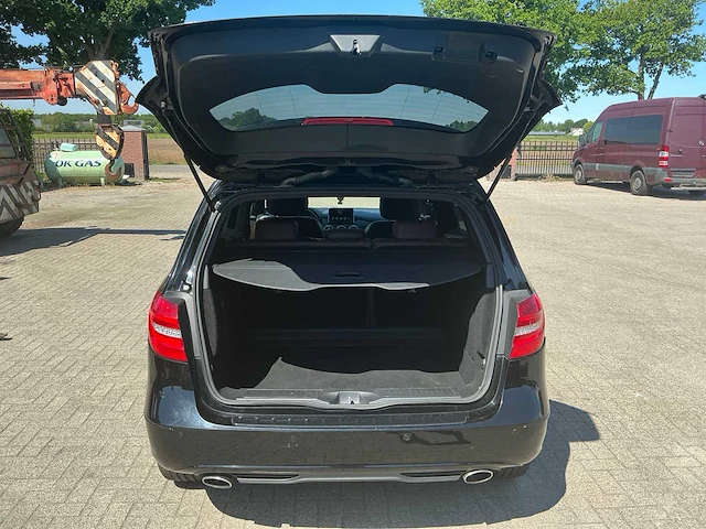 2012 mercedes-benz b-klasse b200 personenauto - afbeelding 22 van  33