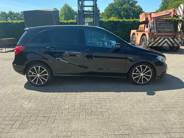 2012 mercedes-benz b-klasse b200 personenauto - afbeelding 28 van  33