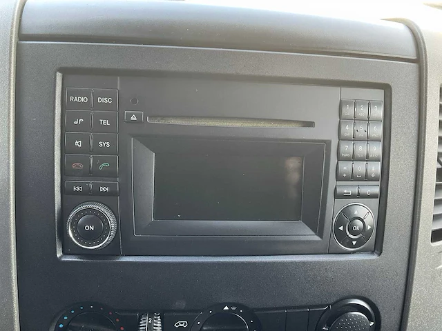 2012 mercedes-benz silver stone edition paardenvrachtwagen - afbeelding 19 van  37