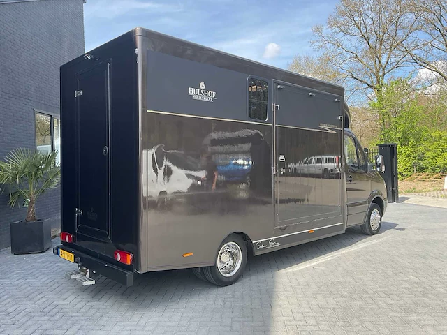 2012 mercedes-benz silver stone edition paardenvrachtwagen - afbeelding 23 van  37