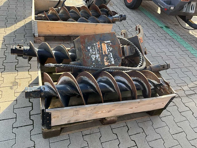 2012 midwest attachments 750h grondboor unit - afbeelding 1 van  7