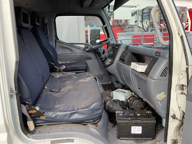 2012 mitsubishi fuso canter bedrijfswagen - afbeelding 8 van  18