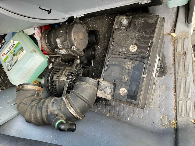 2012 mitsubishi fuso canter bedrijfswagen - afbeelding 9 van  18