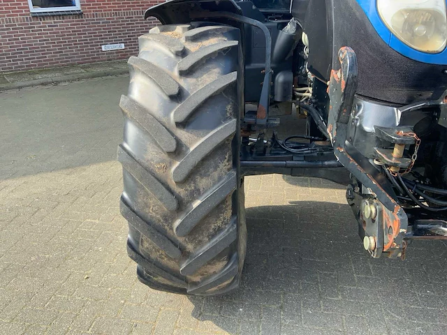2012 new holland t7.200 vierwielaangedreven landbouwtractor - afbeelding 3 van  39
