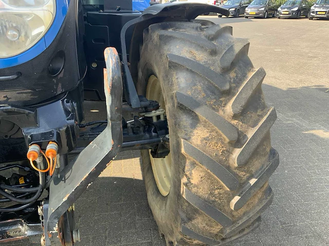 2012 new holland t7.200 vierwielaangedreven landbouwtractor - afbeelding 4 van  39