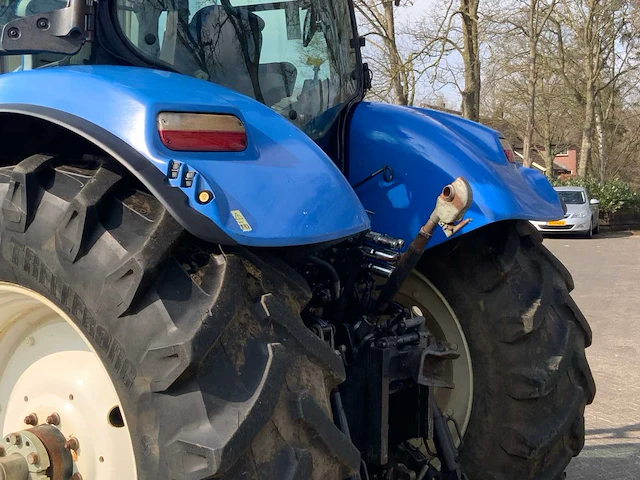 2012 new holland t7.200 vierwielaangedreven landbouwtractor - afbeelding 28 van  39