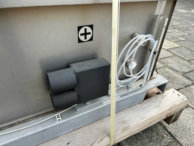 2012 ngk cnmf50e458k batterijopslag - afbeelding 6 van  8