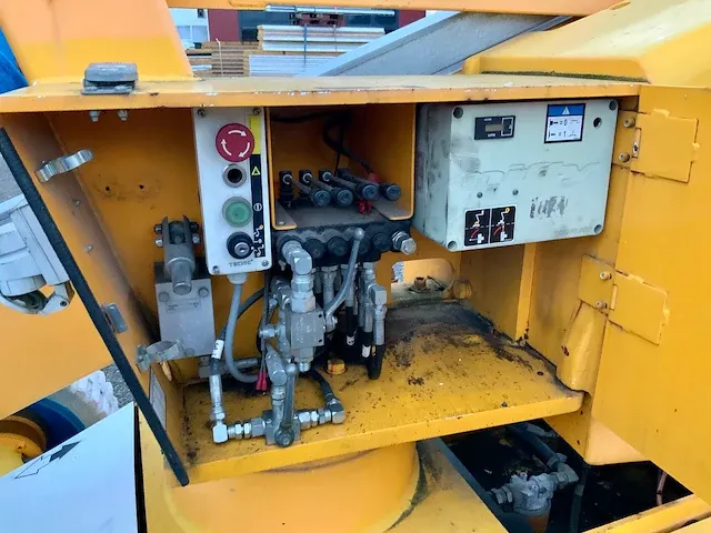 2012 nifty-lift hr12nde 2wd hybrid hoogwerker - afbeelding 2 van  13