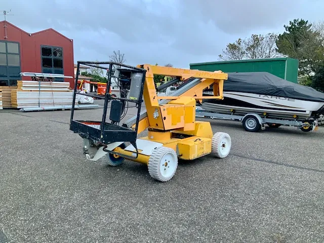 2012 nifty-lift hr12nde 2wd hybrid hoogwerker - afbeelding 8 van  13