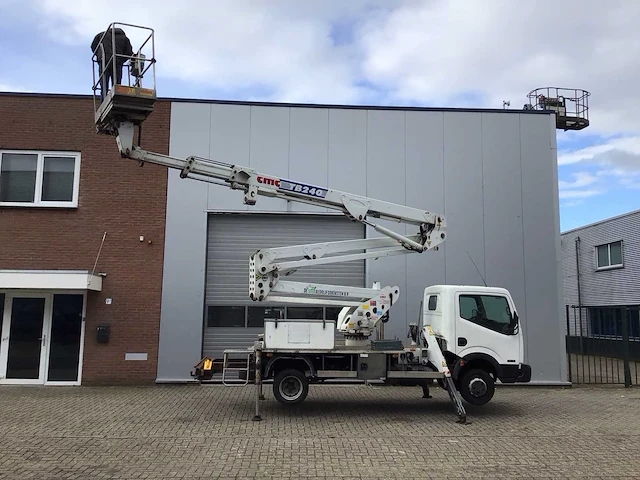 2012 nissan cabstar e cmc tb240 autohoogwerker - afbeelding 3 van  24