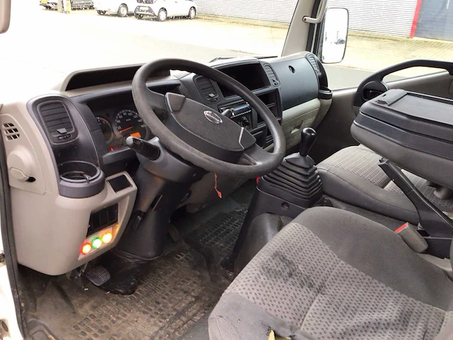 2012 nissan cabstar e cmc tb240 autohoogwerker - afbeelding 4 van  24