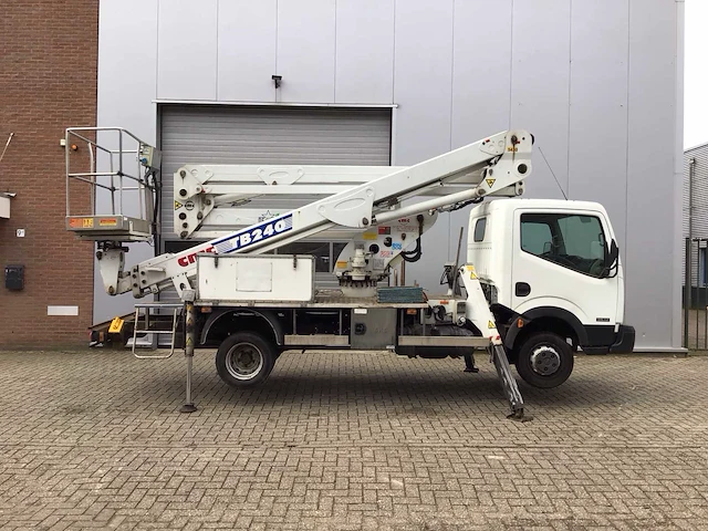 2012 nissan cabstar e cmc tb240 autohoogwerker - afbeelding 24 van  24