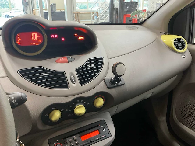 2012 renault twingo personenauto - afbeelding 7 van  27