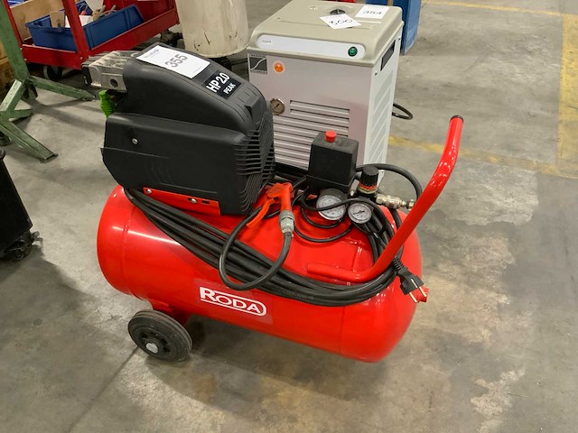 2012 roda luchtcompressor - afbeelding 1 van  6