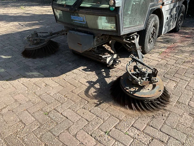 2012 schmidt swingo compact sweeper 200 zelfrijdende veegmachine - afbeelding 9 van  39
