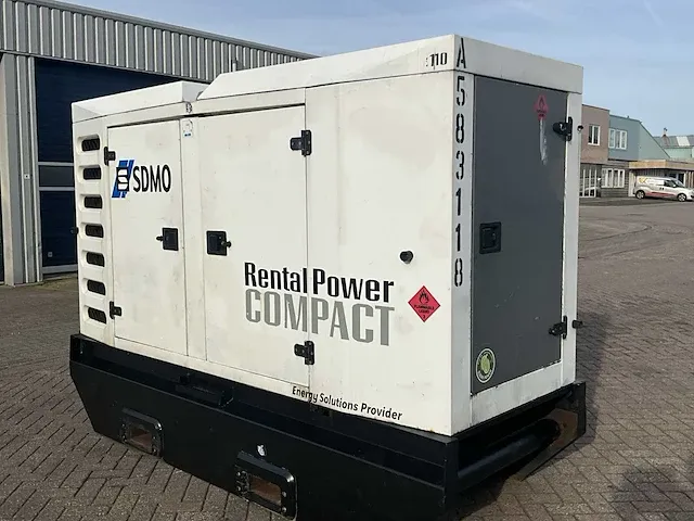2012 sdmo r110 stroomgenerator - afbeelding 21 van  24
