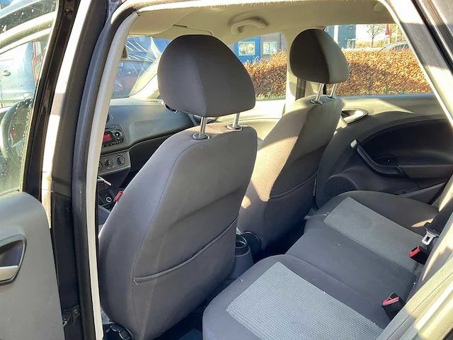 2012 seat ibiza st personenauto - afbeelding 24 van  33