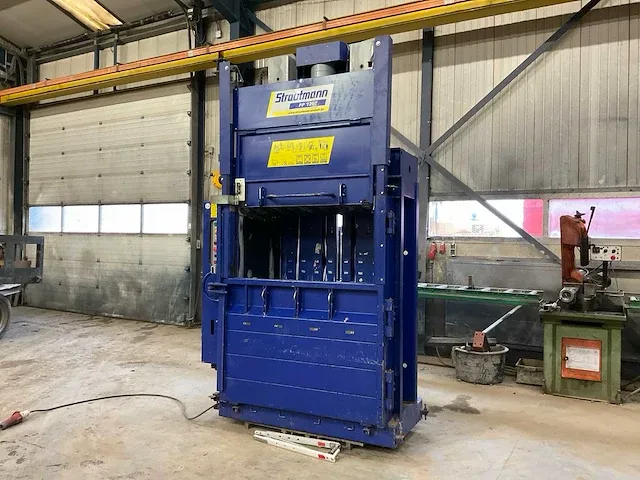 2012 strautmann pp 1207 plus papierpers - afbeelding 4 van  11