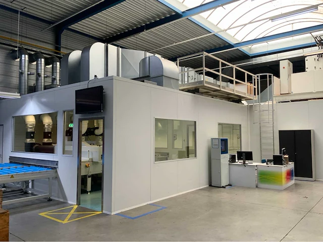 2012 swissqprint nyala 4 uv-print en coating lijn - afbeelding 20 van  49