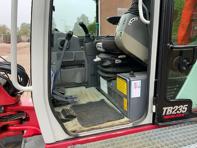 2012 takeuchi tb235 minigraafmachine - afbeelding 2 van  33