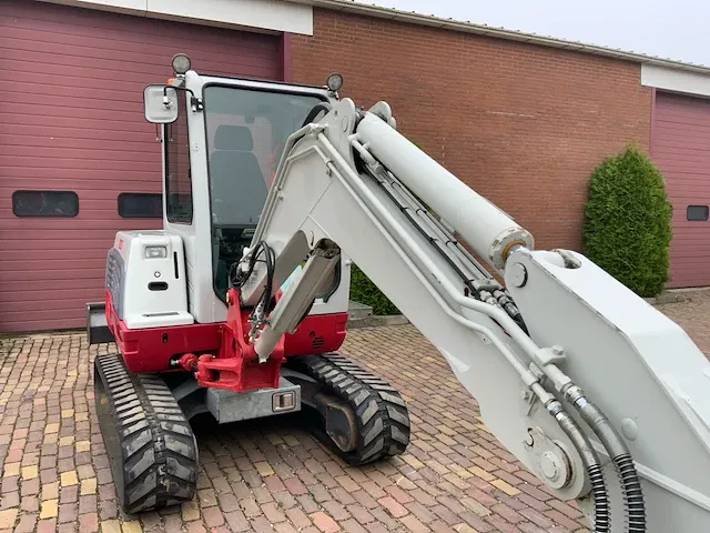 2012 takeuchi tb235 minigraafmachine - afbeelding 18 van  33