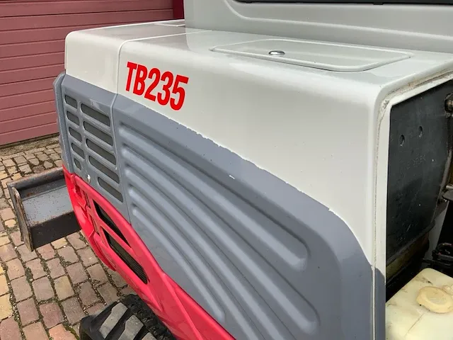 2012 takeuchi tb235 minigraafmachine - afbeelding 21 van  33