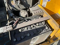 2012 tennant s20 zelfrijdende veegmachine - afbeelding 4 van  17