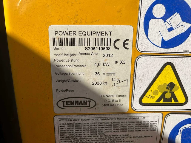 2012 tennant s20 zelfrijdende veegmachine - afbeelding 9 van  17