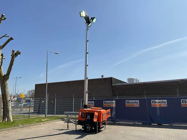 2012 tower light superlight vt1 lichtmast aggregaat aanhangwagen - afbeelding 1 van  23