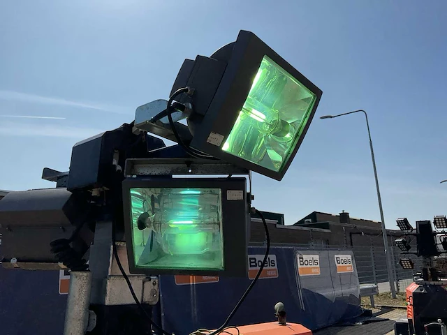 2012 tower light superlight vt1 lichtmast aggregaat aanhangwagen - afbeelding 21 van  23