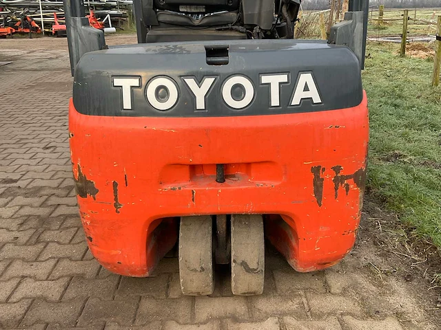 2012 toyota 8fbet16 vorkheftruck - afbeelding 14 van  14