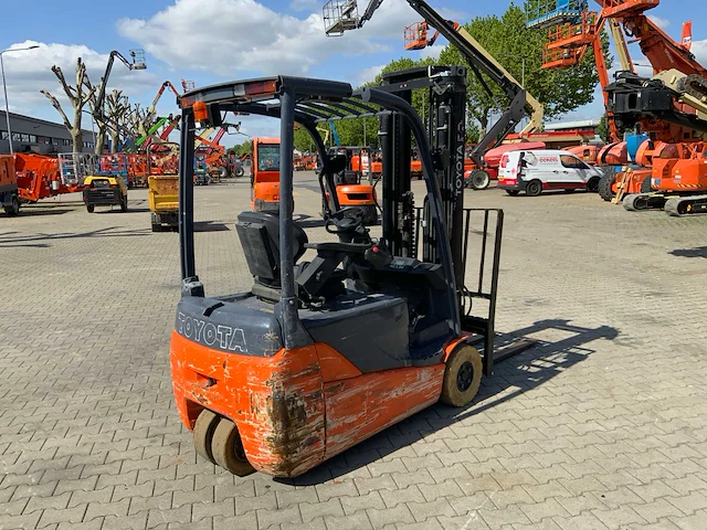 2012 toyota 8fbet16 vorkheftruck - afbeelding 19 van  23