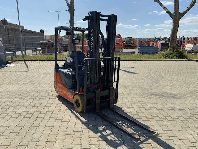 2012 toyota 8fbet16 vorkheftruck - afbeelding 21 van  23