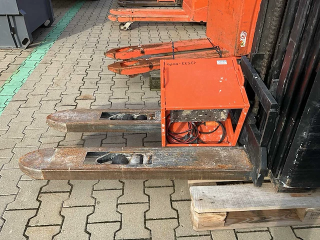 2012 toyota / bt swe140 elektrische stapelaar - afbeelding 5 van  10