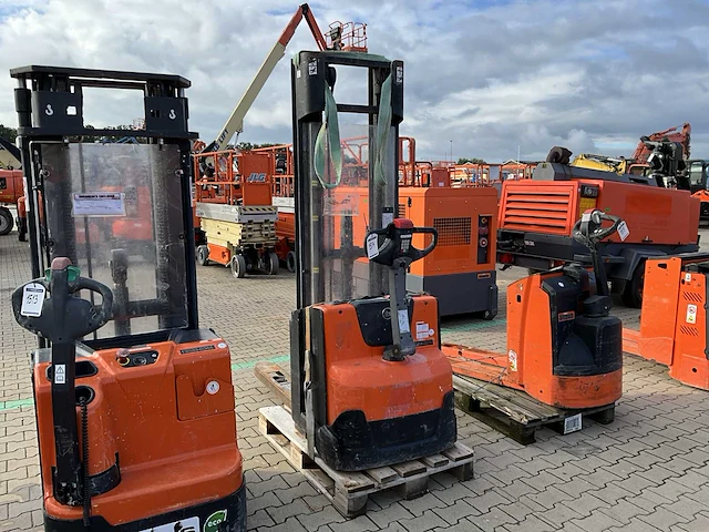 2012 toyota / bt swe140 elektrische stapelaar - afbeelding 6 van  10