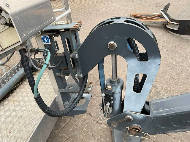 2012 treemme space v3 zm2 uitschuifbare giek met manbak - afbeelding 5 van  14