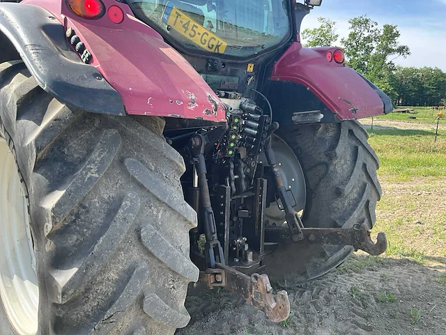 2012 valtra n142 vierwielaangedreven landbouwtractor - afbeelding 9 van  43