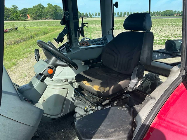 2012 valtra n142 vierwielaangedreven landbouwtractor - afbeelding 22 van  43
