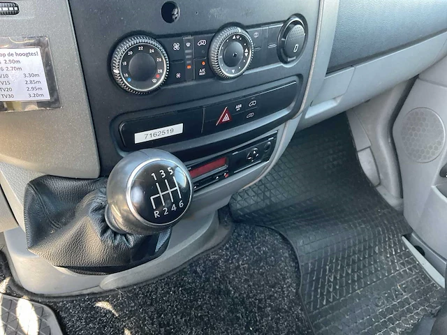 2012 volkswagen crafter bedrijfswagen - afbeelding 10 van  34