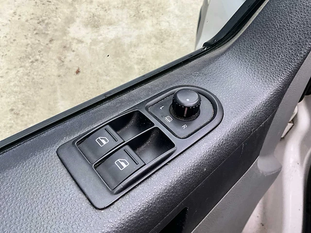 2012 volkswagen transporter 2.0 tdi bedrijfswagen - afbeelding 6 van  27