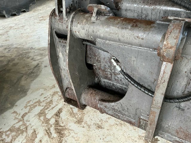 2012 zware stalen laadbak/grondbak - afbeelding 7 van  19