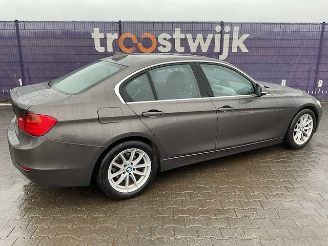 2013 - bmw - 3-serie - 316d executive - personenauto - afbeelding 8 van  14