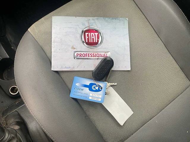 2013 - fiat - doblò - 1.3 m-jet maxi - bedrijfswagen/kipper - afbeelding 16 van  16