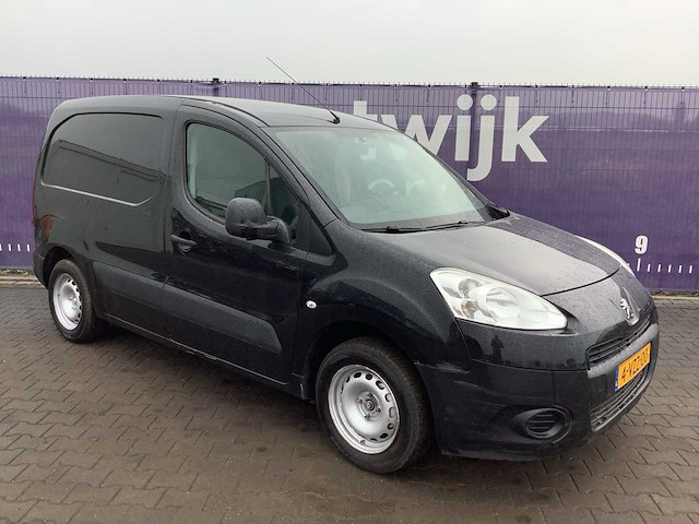 2013 - peugeot - partner - 120 1.6 hdi l1xr pr+ - bedrijfswagen - afbeelding 2 van  11
