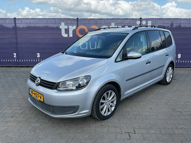 2013 - volkswagen - touran - 1.6 tdi comfortline - bedrijfswagen - afbeelding 1 van  15