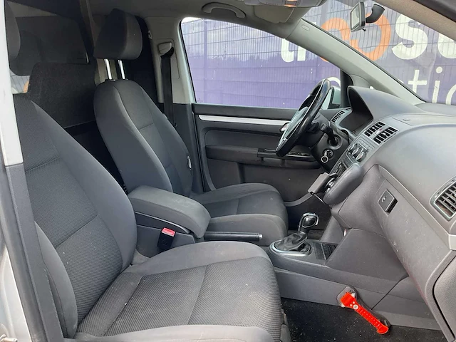 2013 - volkswagen - touran - 1.6 tdi comfortline - bedrijfswagen - afbeelding 7 van  15