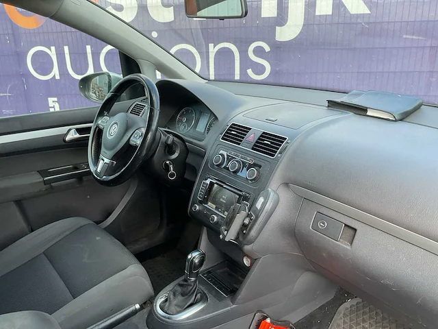 2013 - volkswagen - touran - 1.6 tdi comfortline - bedrijfswagen - afbeelding 8 van  15