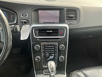 2013 - volvo - v60 - 2.4 d6 awd pl.i.pu.l - personenauto - afbeelding 3 van  28