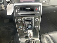 2013 - volvo - v60 - 2.4 d6 awd pl.i.pu.l - personenauto - afbeelding 4 van  28